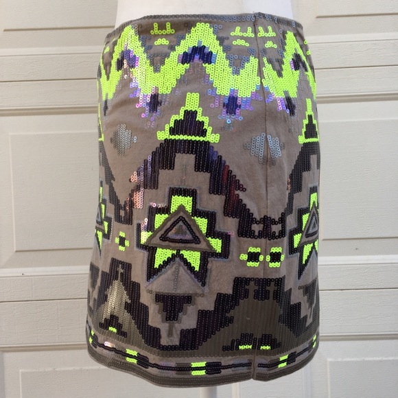 NWT Express Sequin Stretch Mini Skirt - Picture 5 of 7